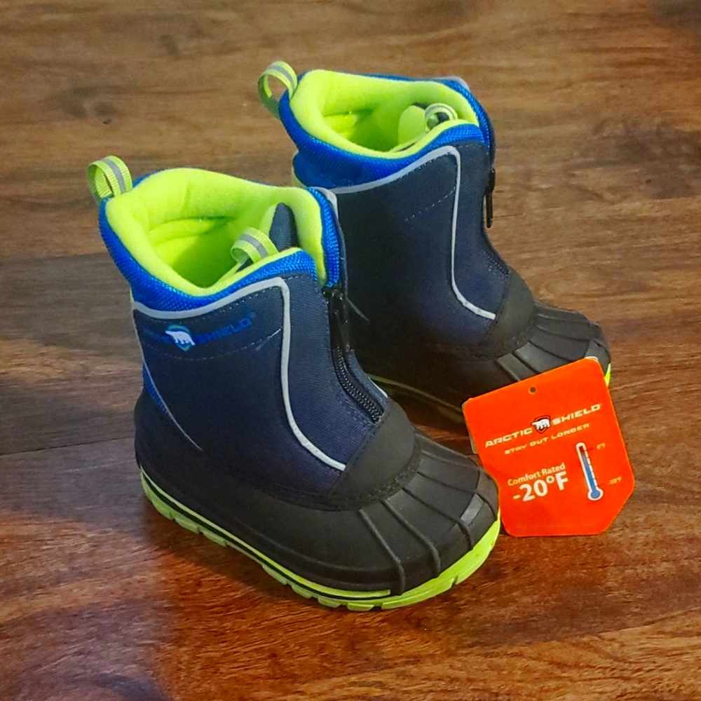 Artic Sheild Insulated Snow Boots